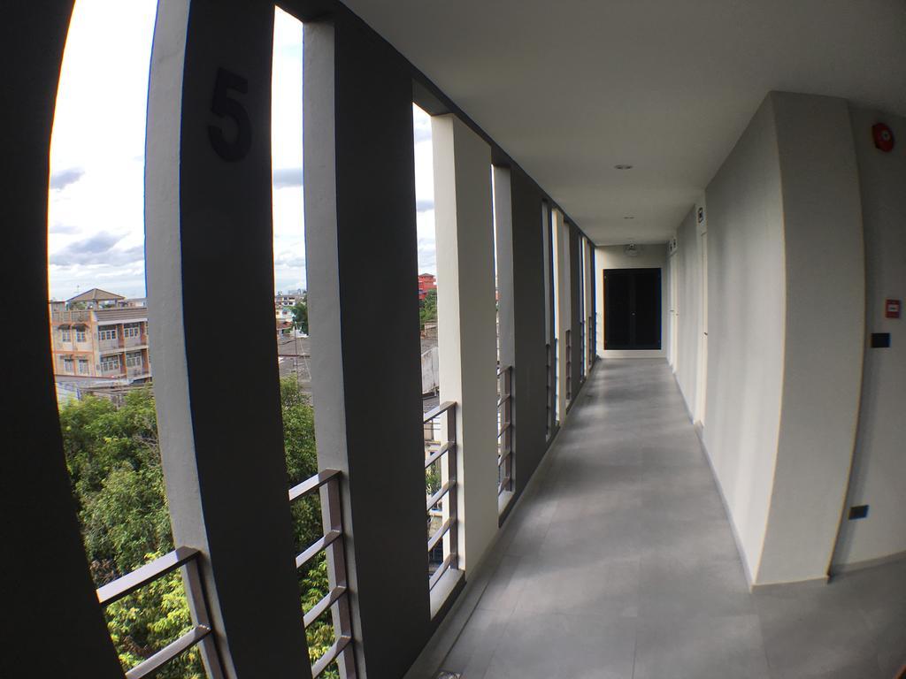 28 Place Banguecoque Exterior foto